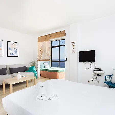 Tranquil Sea View In アパート *